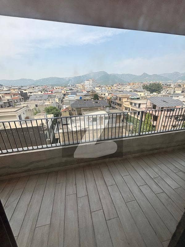 3 Bed Apartment For Rent