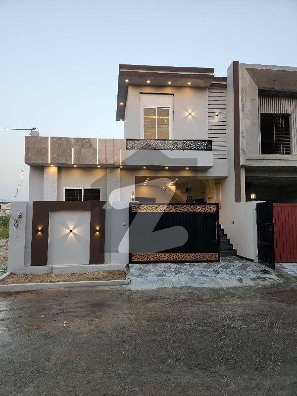 نیو سٹی فیز 2 نیو سٹی,واہ میں 2 کمروں کا 5 مرلہ مکان 1.05 کروڑ میں برائے فروخت۔
