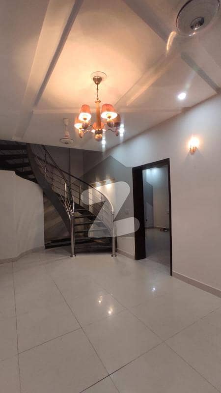 5 Marla House For Rent Good Location