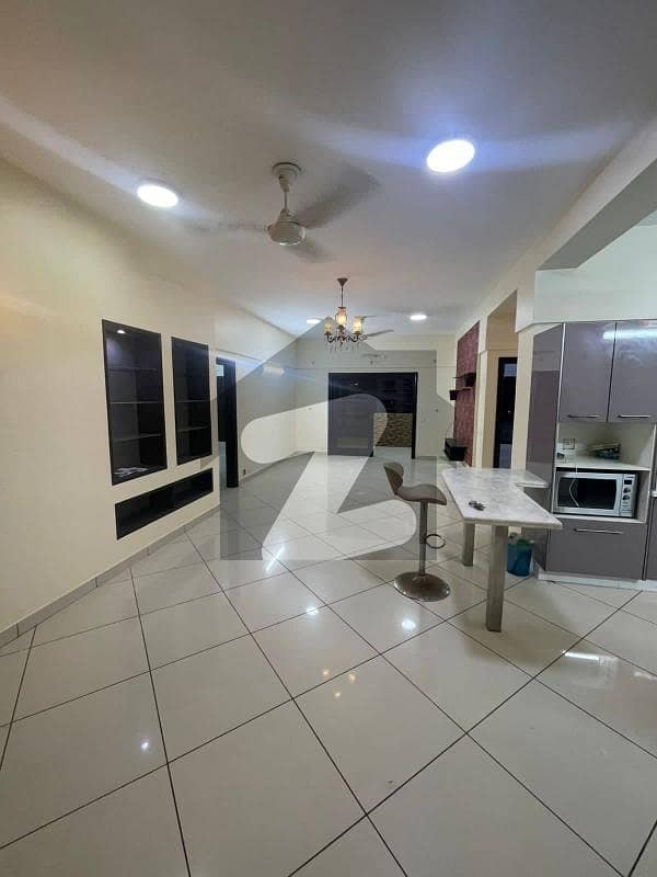 2600 Square Feet Flat In Frere Town