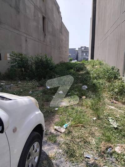 10 Marla Plot for Sale in Airline Society