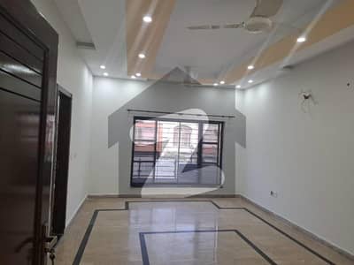 14 Marla Uper Portion House for Rent in Sector M1 Lake City Lahore