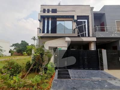 A Prime Location 5 Marla House Located In DHA 11 Rahbar Phase 2 - Block J Is Available For sale