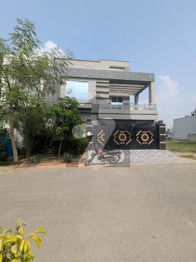 08 Marla brand new house for sale in B Block bahria orchard Lahore