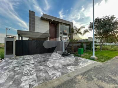 1 Kanal Like Brand New House For Rent