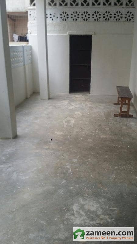 240 Sq Yard First Floor Portion For Rent