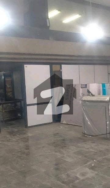 Double Heighted Showroom Available For Rent