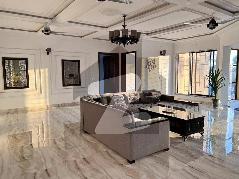 Luxury Farm House 6 Kanal