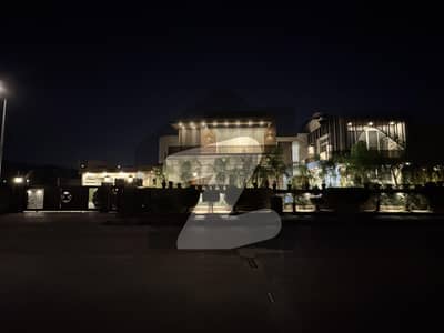 2.5 Kanal Masterpiece House With Massive Lawn