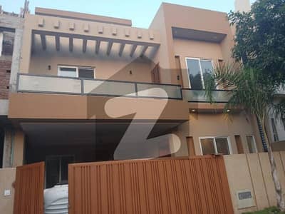 Prime Location 8marla 5bedrooms Brand New Park Face House For Sale In Bahria Enclave Islamabad Sector N
