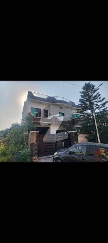D-17 BLOCK D 40*80 HOUSE AVAILABLE FOR SALE ON VERY GOOD PRICE