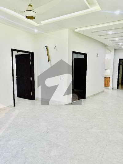 3 Bed Apartment Available For Rent