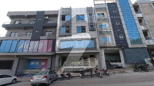 لینیر کمرشل سینٹر بحریہ ٹاؤن راولپنڈی,راولپنڈی میں 2 کمروں کا 5 مرلہ عمارت 5.5 کروڑ میں برائے فروخت۔