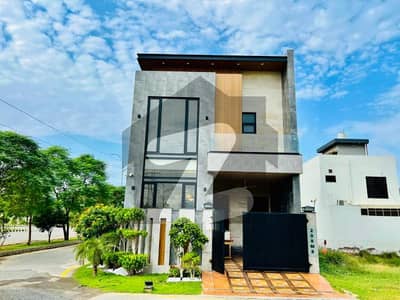 "Exclusive 5 Marla Corner House for Sale Modern Living Awaits!"