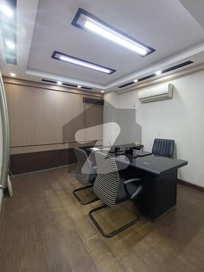 1040 Square Feet Office For rent In Clifton - Block 8 Karachi
