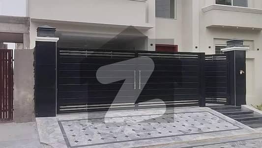 1 Kanal Beautiful Luxury House for Sale in Beaconhouse Society A Block, Lahore 1 Kanal Beautiful Luxury House for Sale in Beaconhouse Society A Block, Lahore