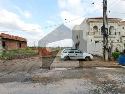 14 MARLA PLOT FOR SALE IDEAL LOCATION