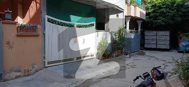 پی