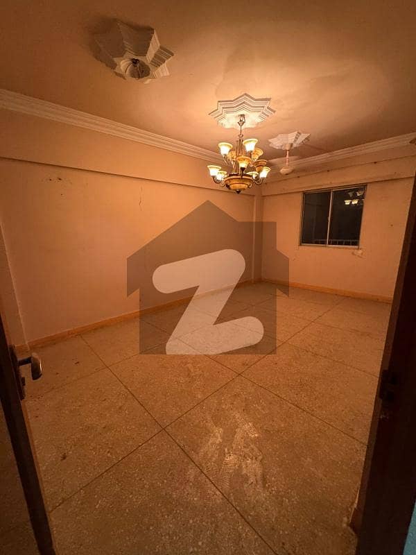 Gulshan-e-Iqbal Block 16 Boundary Wall 3Bed DD Gulshan-e-Iqbal Block 16 Boundary Wall 3Bed DD
