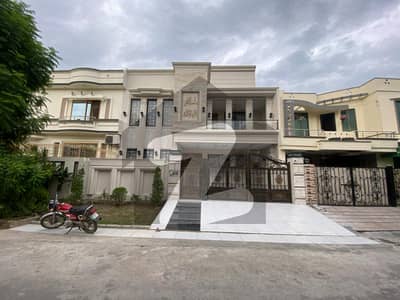 10 Marla Brand new House in Satluj Block, Dc Colony Gujranwala.