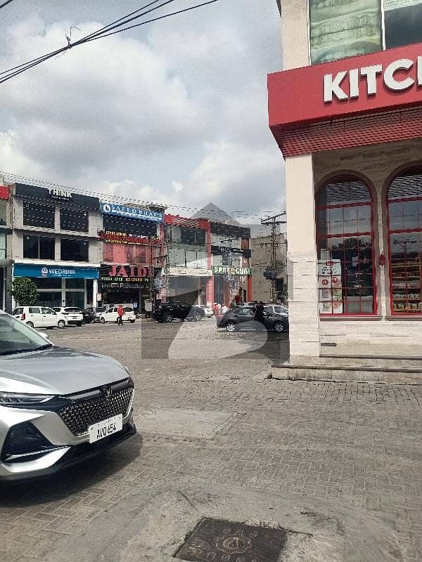 ڈی ایچ اے فیز 4 ڈیفنس (ڈی ایچ اے),لاہور میں 4 مرلہ عمارت 14.5 کروڑ میں برائے فروخت۔