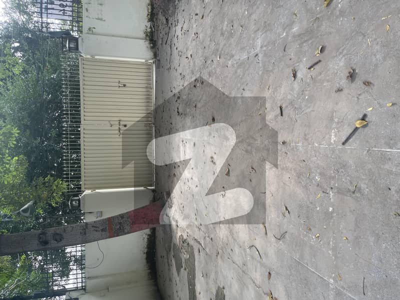 Commercial paid 25 Marla near mm alam Commercial paid 25 Marla near mm alam