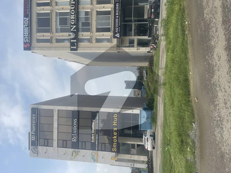 کمرشل براڈوے بلاک بی ڈی ایچ اے فیز 8 - کمرشل براڈوے,ڈی ایچ اے فیز 8,ڈیفنس (ڈی ایچ اے),لاہور میں 8 مرلہ کمرشل پلاٹ 10.5 کروڑ میں برائے فروخت۔