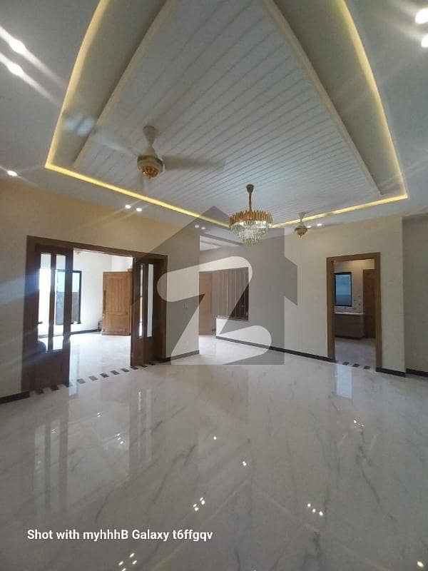 G9/3 Brnd New Upper portion 3bed