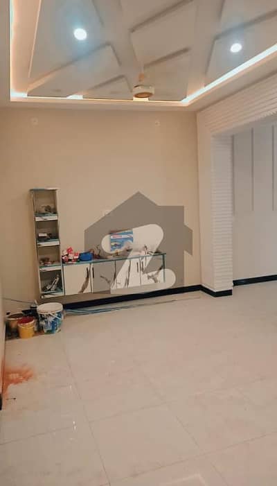 نیشنل پولیس فاؤنڈیشن او ۔ 9 اسلام آباد میں 3 کمروں کا 10 مرلہ بالائی پورشن 55.0 ہزار میں کرایہ پر دستیاب ہے۔