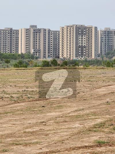 ڈی ایچ اے فیز 5 ۔ سیکٹر جے ڈی ایچ اے ڈیفینس فیز 5,ڈی ایچ اے ڈیفینس,اسلام آباد میں 8 مرلہ کمرشل پلاٹ 9.5 کروڑ میں برائے فروخت۔