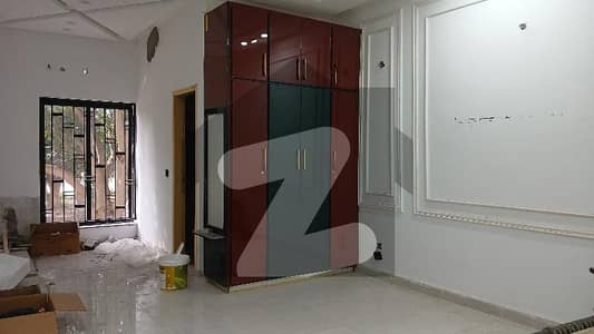 بش