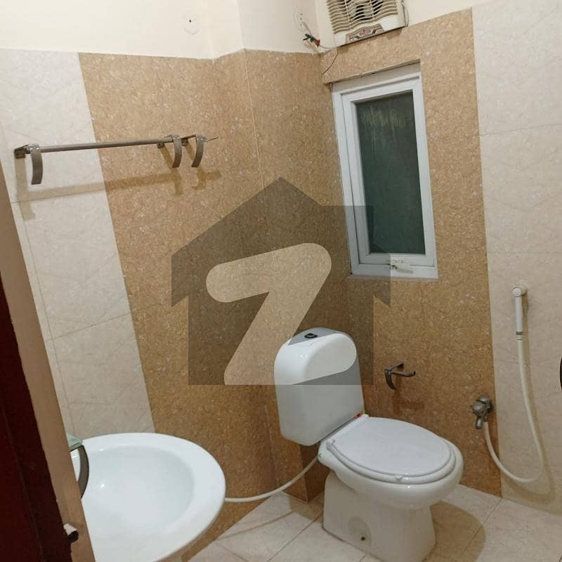 Beautiful Ground Portion avalible for Rent Beautiful Ground Portion avalible for Rent