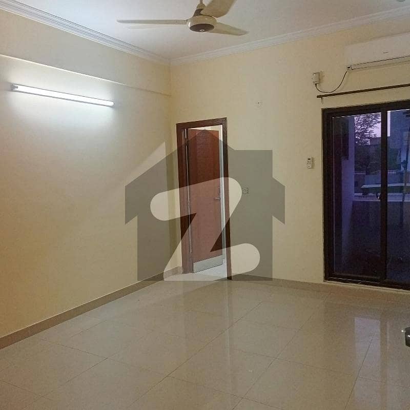 جی ۔ 11 اسلام آباد میں 2 کمروں کا 7 مرلہ زیریں پورشن 85.0 ہزار میں کرایہ پر دستیاب ہے۔