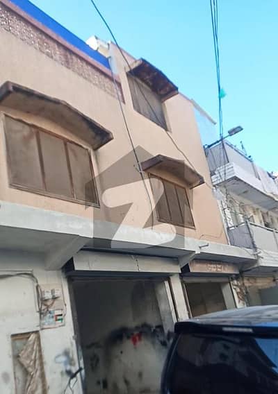 اصغر مال سکیم راولپنڈی میں 4 کمروں کا 6 مرلہ عمارت 5.9 کروڑ میں برائے فروخت۔
