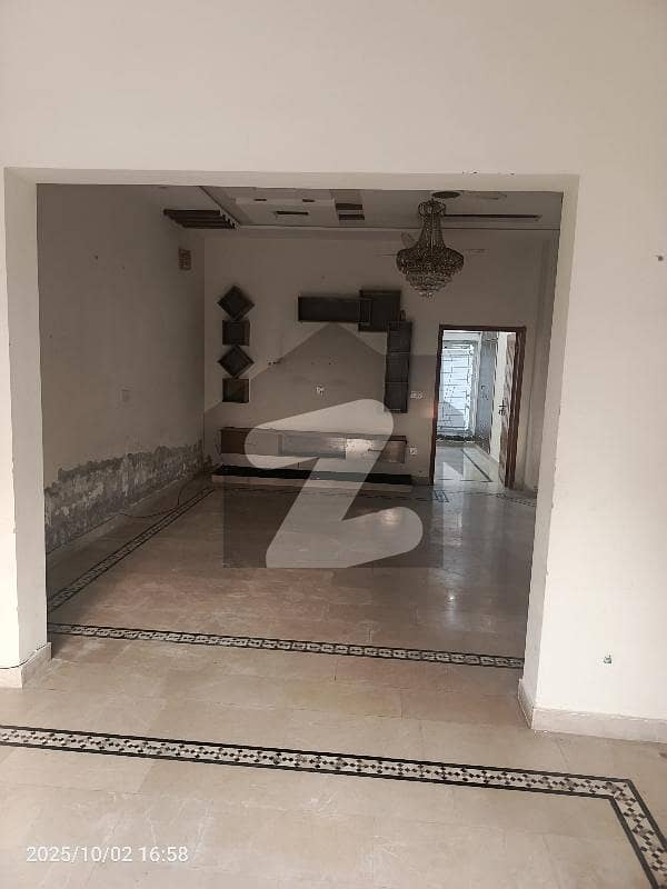 نیسپاک سکیم فیز 3 ڈیفینس روڈ,لاہور میں 5 کمروں کا 10 مرلہ مکان 1.45 لاکھ میں کرایہ پر دستیاب ہے۔ نیسپاک سکیم فیز 3 ڈیفینس روڈ,لاہور میں 5 کمروں کا 10 مرلہ مکان 1.45 لاکھ میں کرایہ پر دستیاب ہے۔