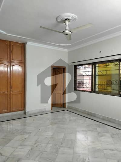 Ideal Location Upper Portion For Rent In G-10/2