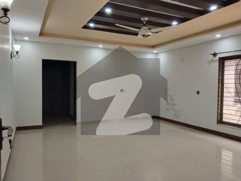 3 Bed Upper Portion For Rent E, 11/3 3 Bed Upper Portion For Rent E, 11/3