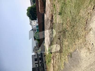 10 Marla Plot For Sale In LDA Avenue 1 M Block