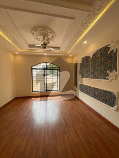 10 Marla Beautiful Design Brand New House Available For Sale   Just 1 Mnt Drive From the Main Gate!!