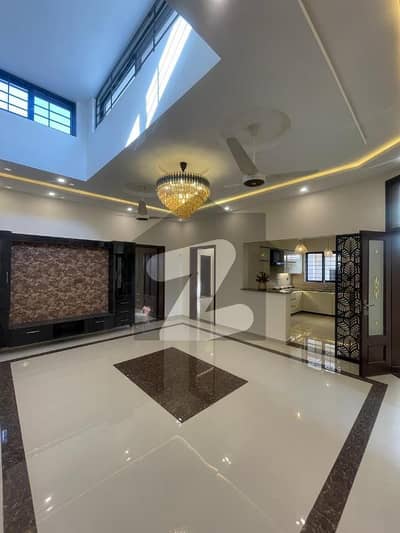 10 Marla Beautiful Design Brand New House Available For Sale   Just 1 Mnt Drive From the Main Gate!!