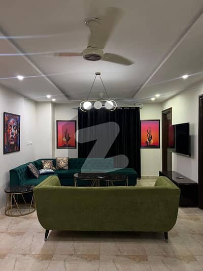 ائیرایوینولگثری اپارٹمنٹس ڈی ایچ اے فیز 8,ڈیفنس (ڈی ایچ اے),لاہور میں 3 کمروں کا 9 مرلہ پینٹ ہاؤس 3.5 لاکھ میں کرایہ پر دستیاب ہے۔