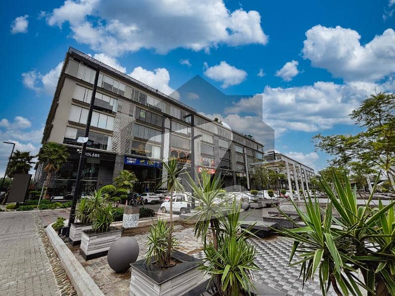 Golf & Courtyard Facing 8-Marla Plaza Prime DHA RAYA Location Golf & Courtyard Facing 8-Marla Plaza Prime DHA RAYA Location