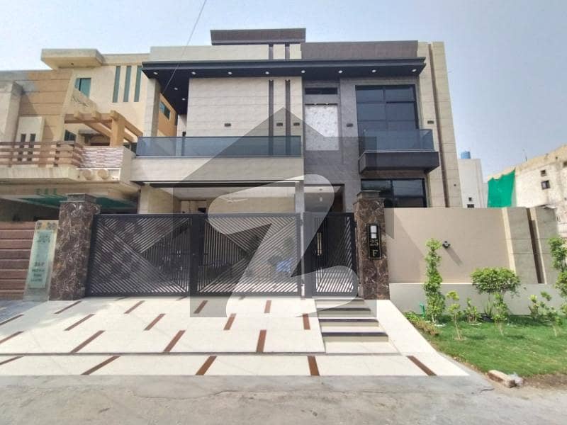 10 Marla House Available For Sale