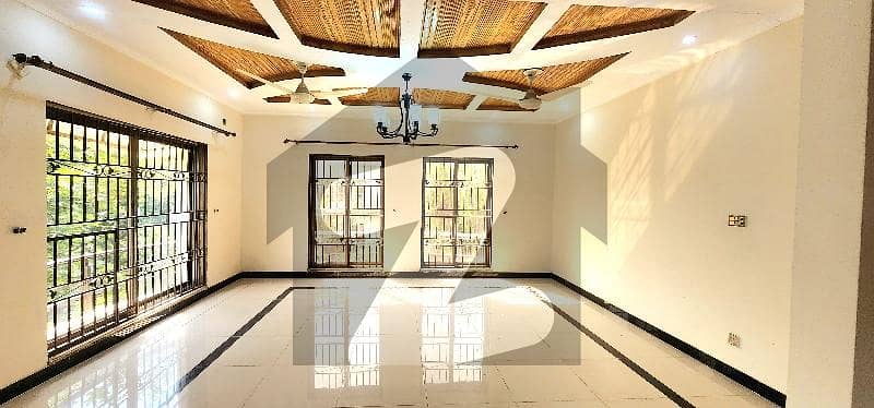 1 kanal luxury upper portion available for rent 1 kanal luxury upper portion available for rent