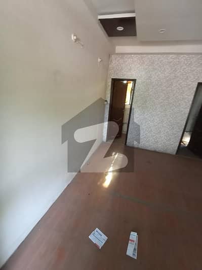 200 sq ft Shop For Rent on First Floor in Main Cantt