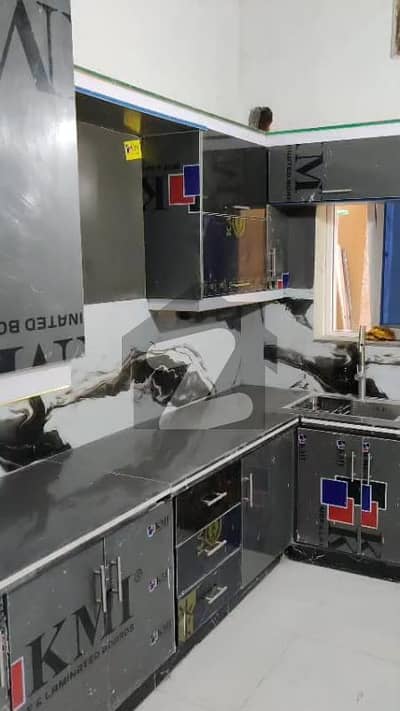 علامہ اقبال ٹاؤن لاہور میں 3 کمروں کا 5 مرلہ مکان 2.7 کروڑ میں برائے فروخت۔