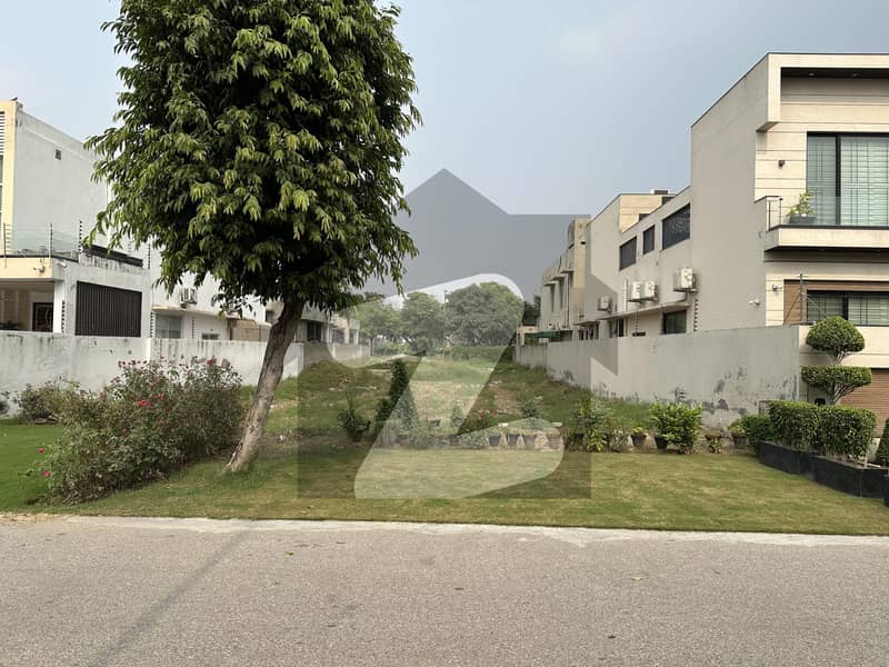 Prime Location Near Park