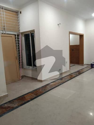 14 Marla Upper Portion In G-13 Of G-13 Is Available For rent