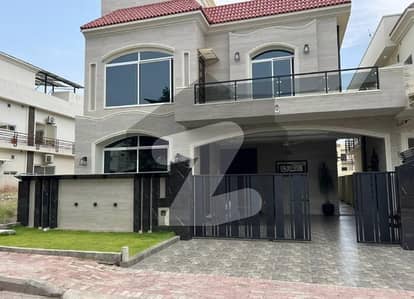 10 Marla Brand New Designer House Available For Sale