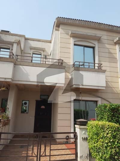 4Marla Beautiful House For Rent Near To Park Near To Commercial Ideal Location